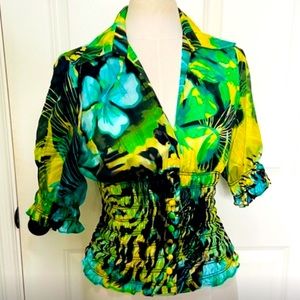 Gorgeous cache ruched button up flattering blouse